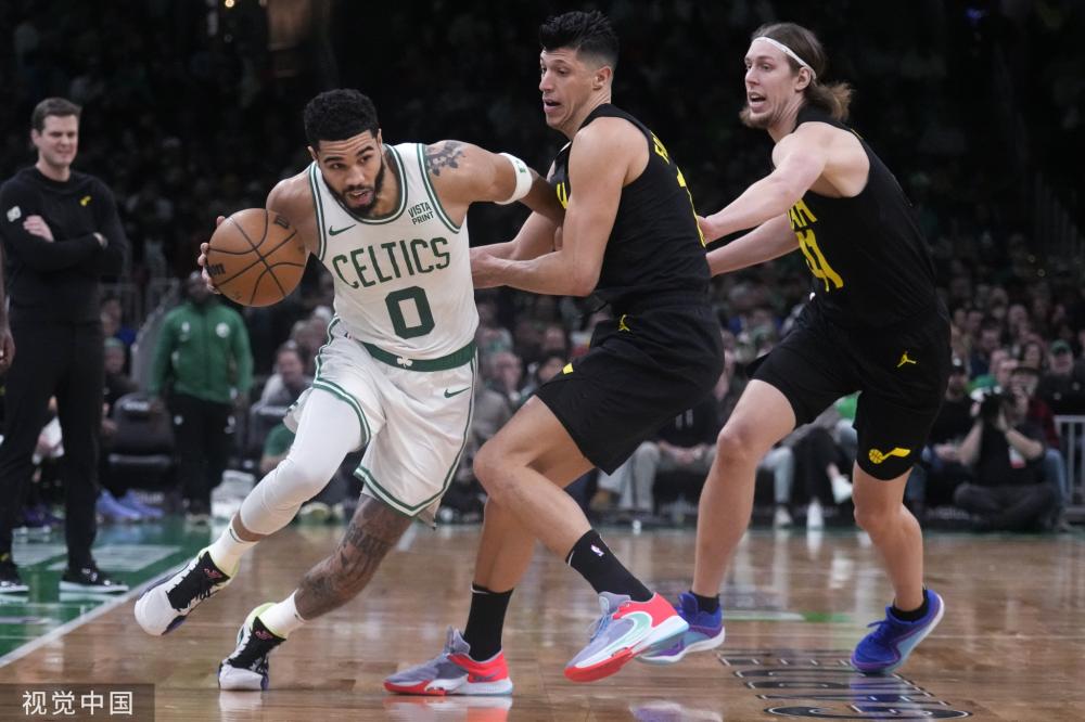 萨被期望成 萨被期望成