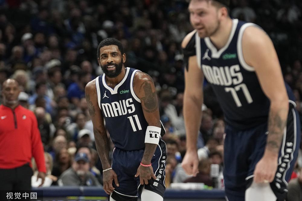 密切评估的 密切评估的