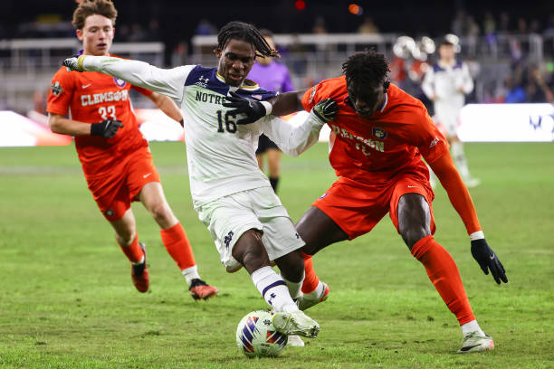 确保球员在 确保球员在